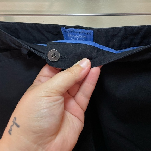 ✨SimplyVera Vera Wang Black Shorts Size 4 - Picture 4 of 10
